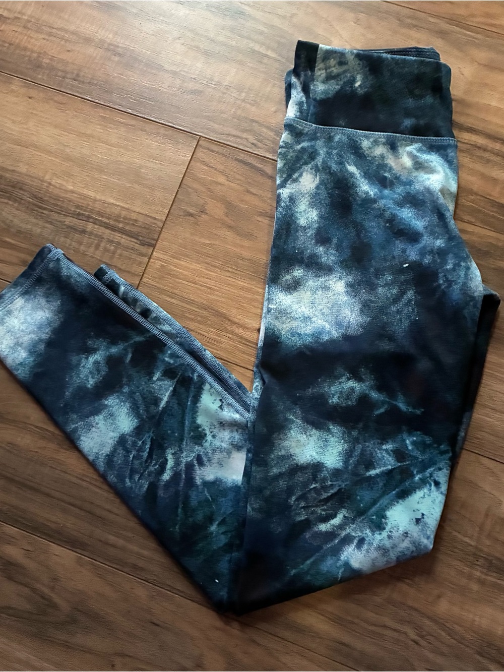 Old Navy Active Marbled Blue Leggings